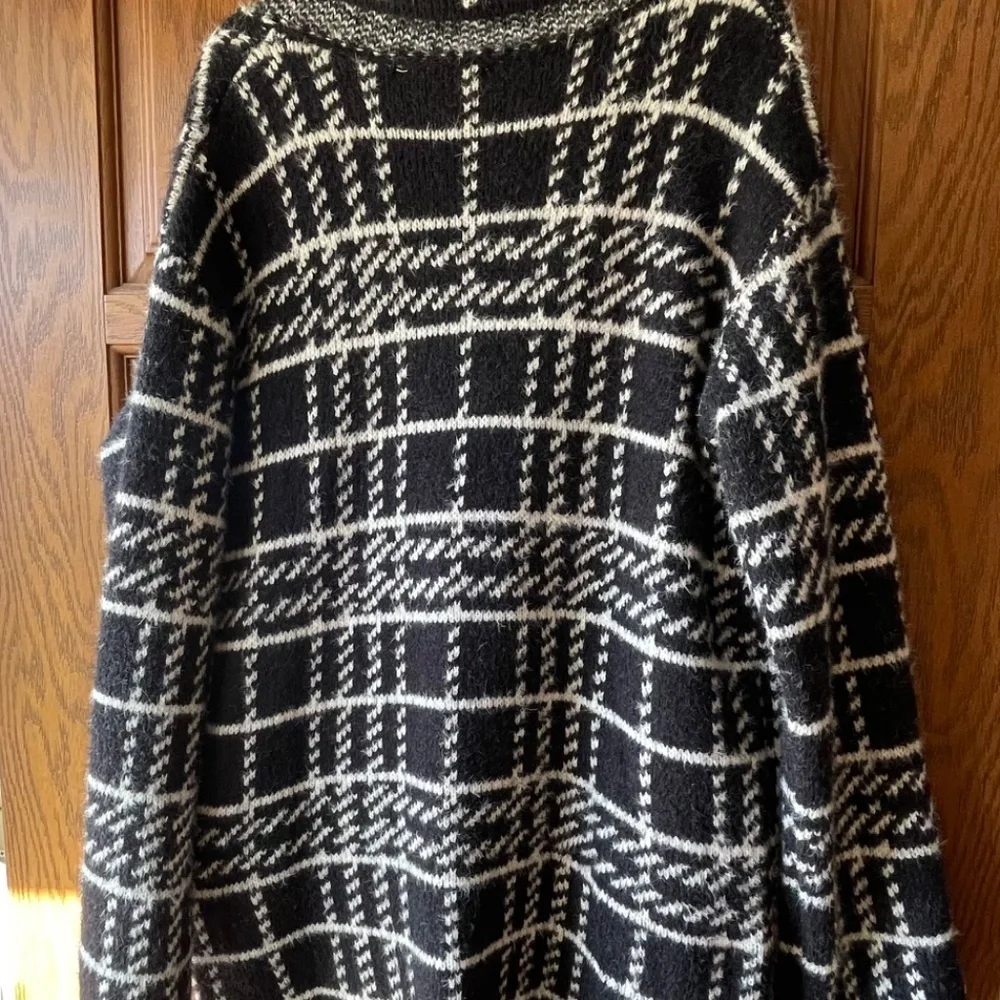 DAVI & DANI Plaid Sweater Knit Coat - Black/White - Large - NWT - Picture 5 of 7
